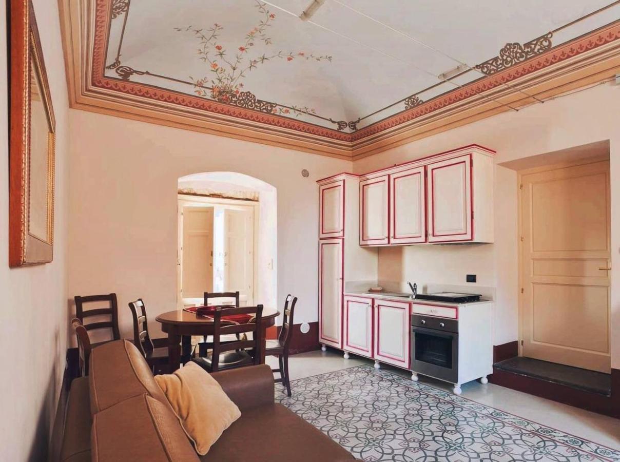 Palazzo Gambuzza Aparthotel อิสปิคา ภายนอก รูปภาพ