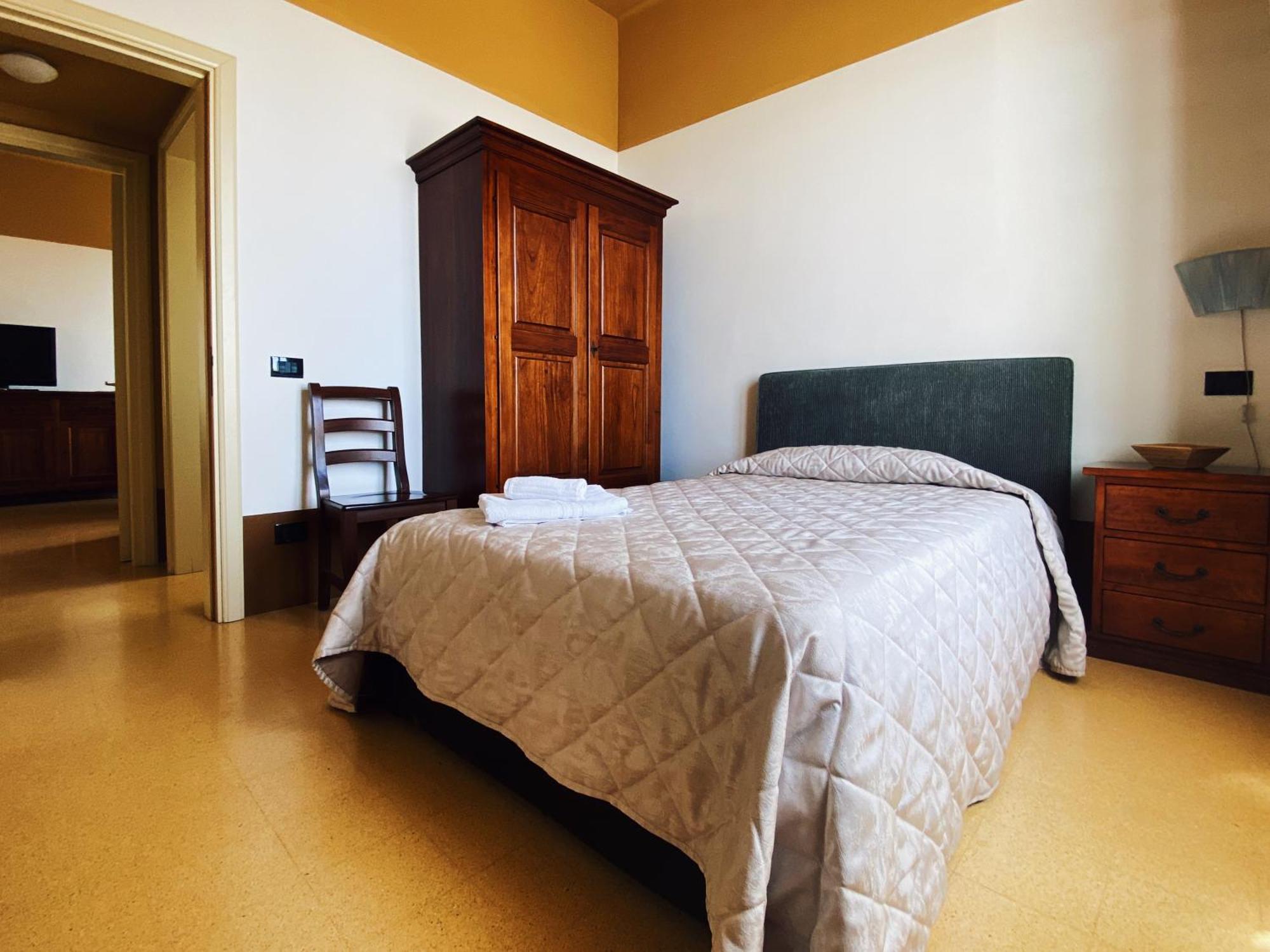 Palazzo Gambuzza Aparthotel อิสปิคา ห้อง รูปภาพ