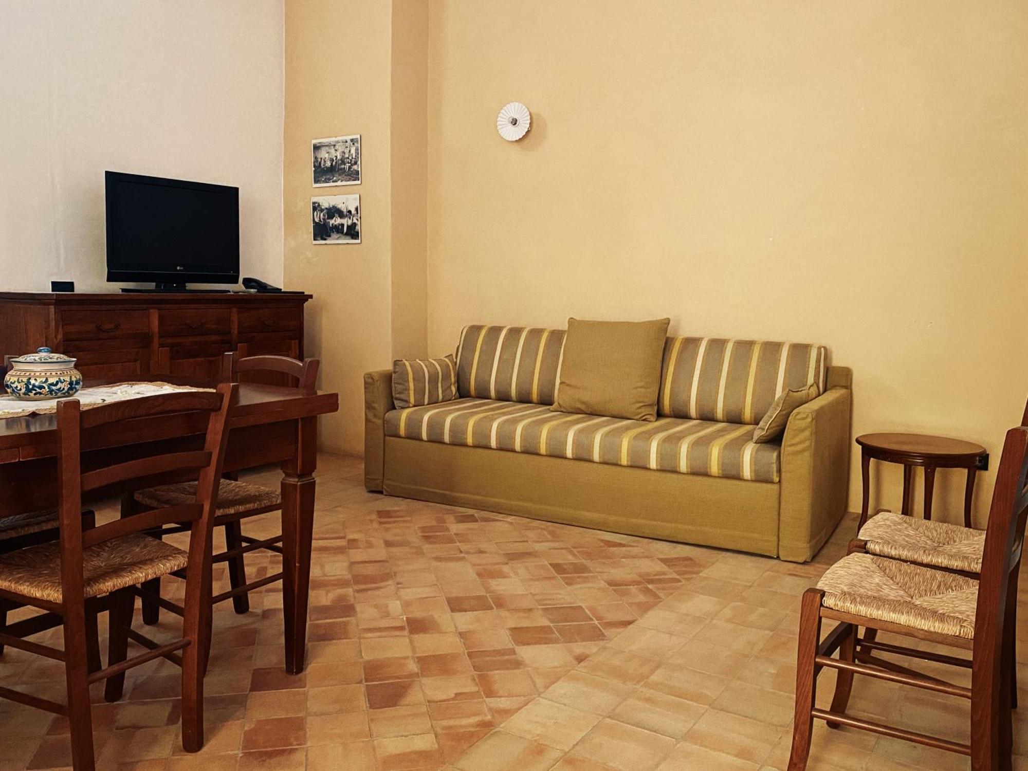 Palazzo Gambuzza Aparthotel อิสปิคา ห้อง รูปภาพ