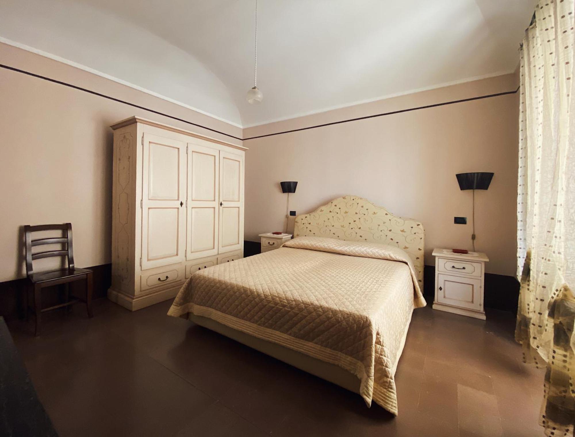 Palazzo Gambuzza Aparthotel อิสปิคา ห้อง รูปภาพ
