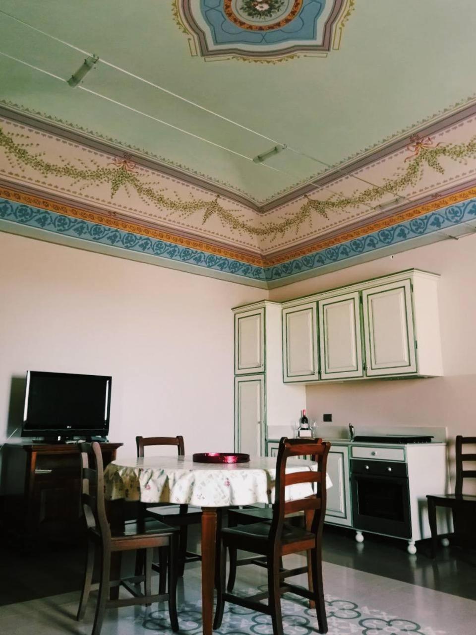 Palazzo Gambuzza Aparthotel อิสปิคา ภายนอก รูปภาพ